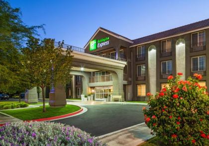 Holiday Inn Express Lancaster an IHG Hotel California