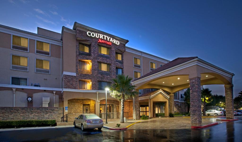 Courtyard by Marriott Rancho Cucamonga - main image