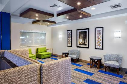 Holiday Inn Express Hotel & Suites Oroville Southwest - image 3