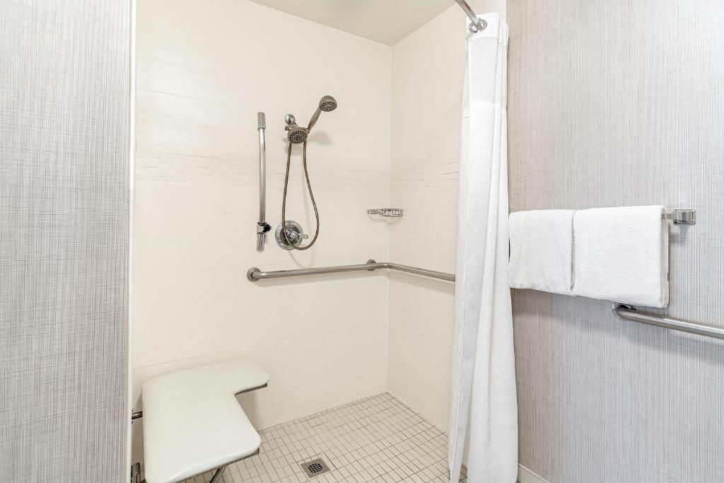 Residence Inn Sacramento Rancho Cordova - image 4