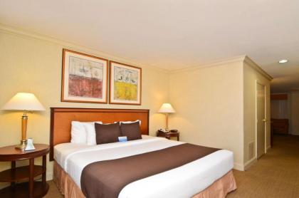 Best Western Plus All Suites Inn - image 4