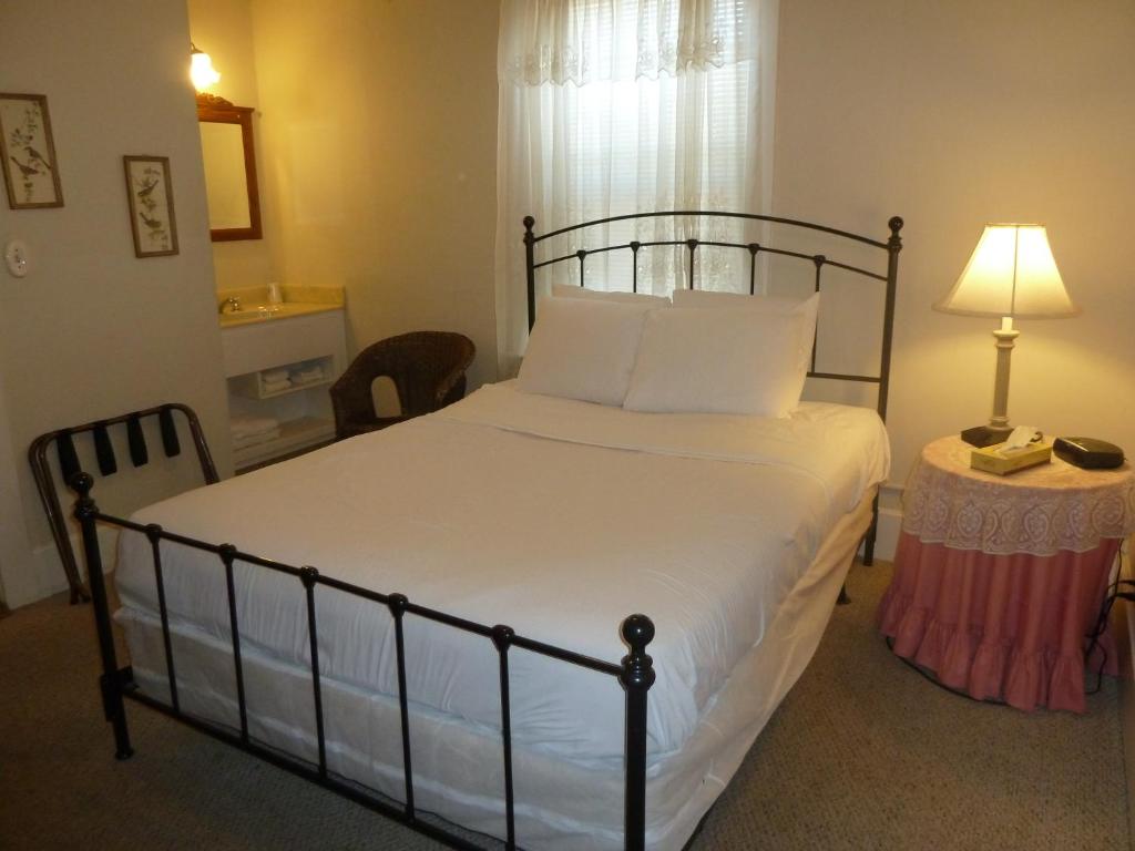 Americas Best Value Inn Royal Carriage - image 2