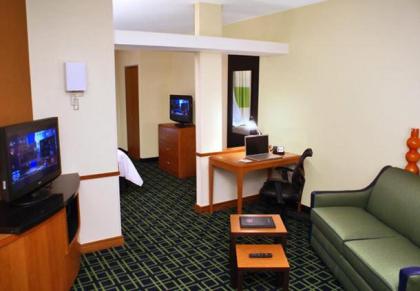 Fairfield Inn & Suites by Marriott Selma Kingsburg - image 2