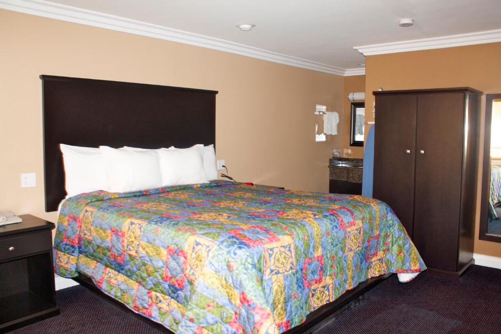 Garden Inn and Suites Glendora - image 2