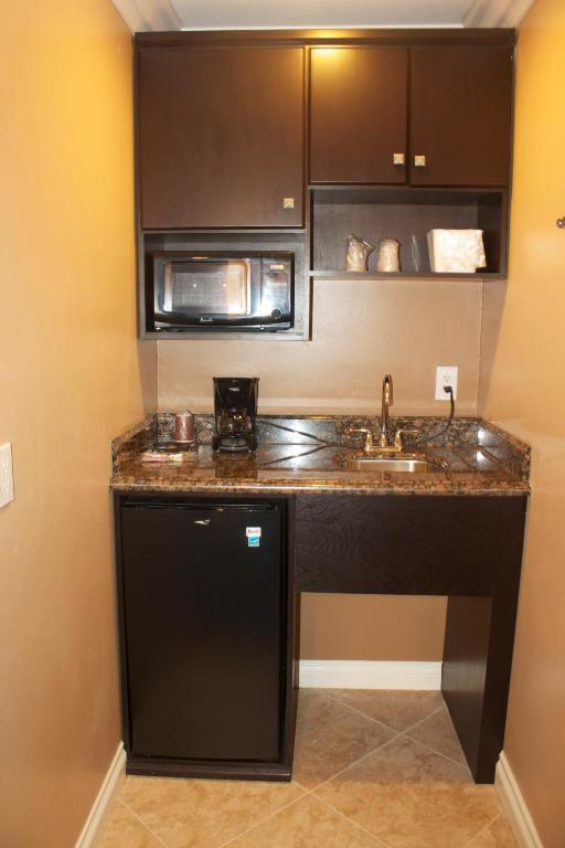 Garden Inn and Suites Glendora - image 3