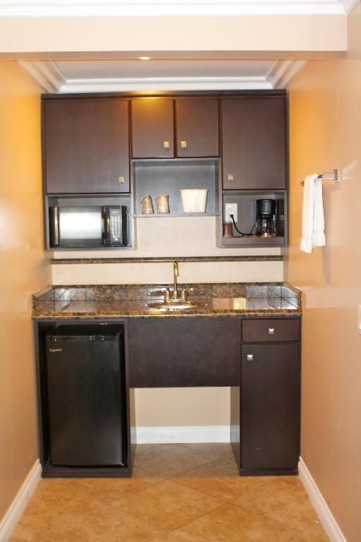 Garden Inn and Suites Glendora - image 5