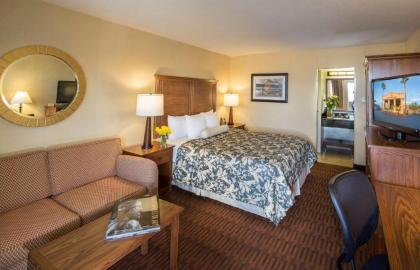 Best Western Plus Hilltop Inn - image 5