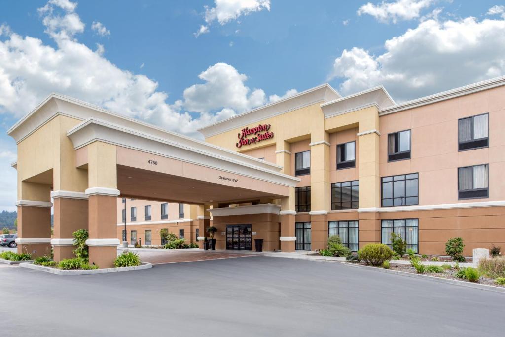 Hampton Inn & Suites Arcata - main image