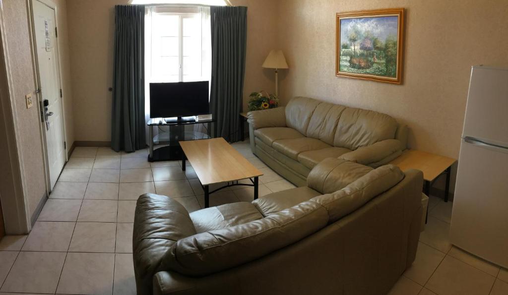 Garden Inn and Suites Fresno - image 4