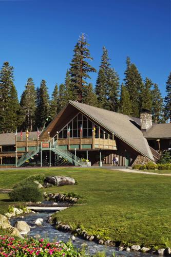 Mammoth Mountain Inn - image 3