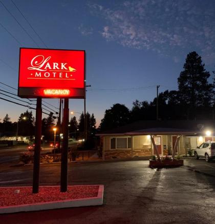 Lark motel Willits California