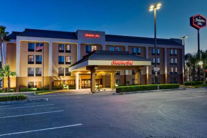 Hampton Inn Bakersfield - Central - image 3