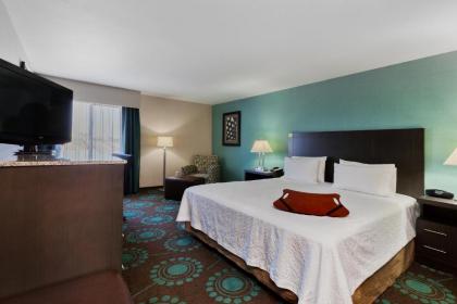 Hampton Inn Bakersfield - Central - image 4