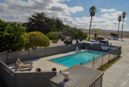 Sea Breeze Inn - San Simeon - image 5