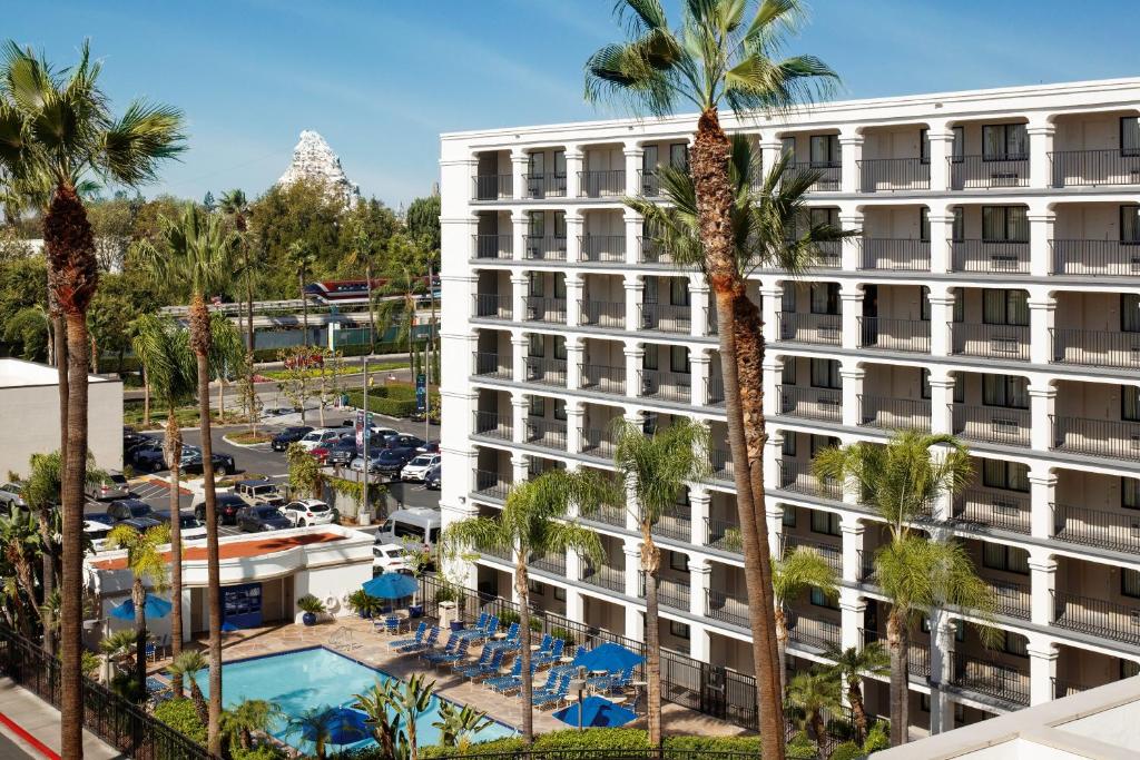 Fairfield by Marriott Anaheim Resort - main image