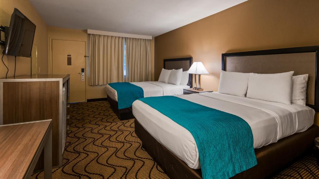 SureStay Plus Hotel by Best Western Sacramento North - image 2