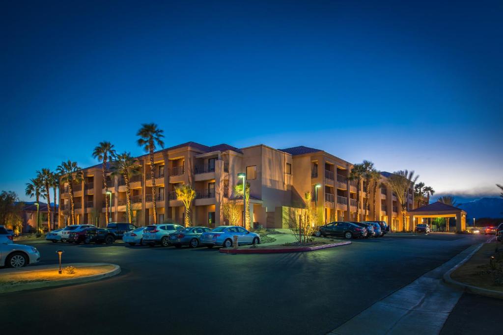 Courtyard Palm Desert - image 4