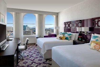 Courtyard by Marriott San Diego Downtown - image 3