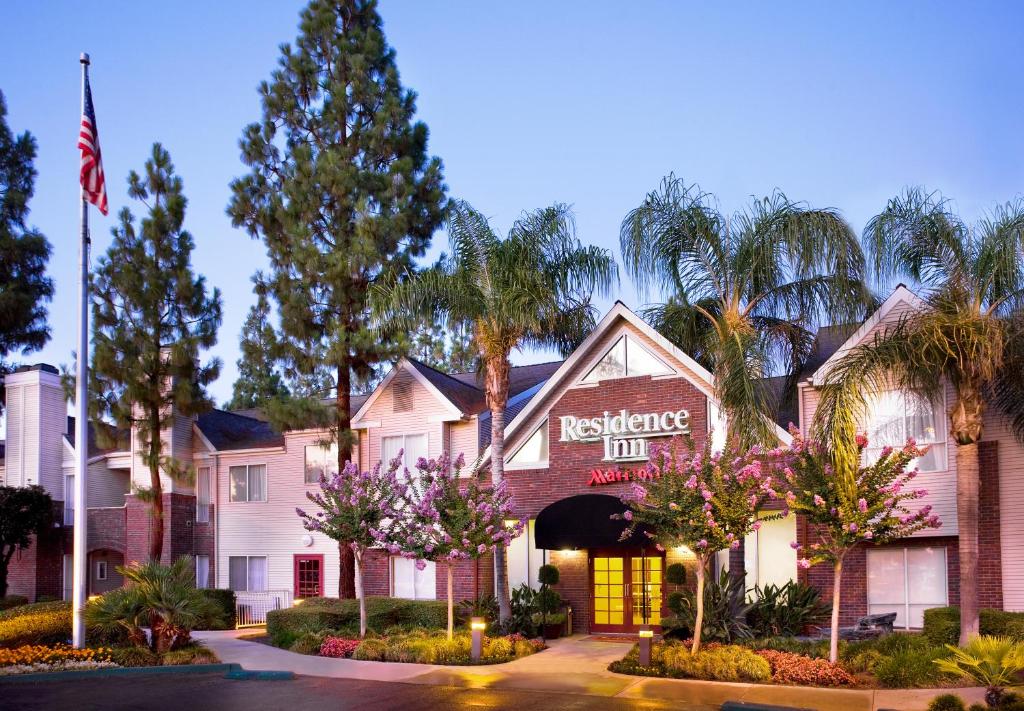 Residence Inn Bakersfield - main image