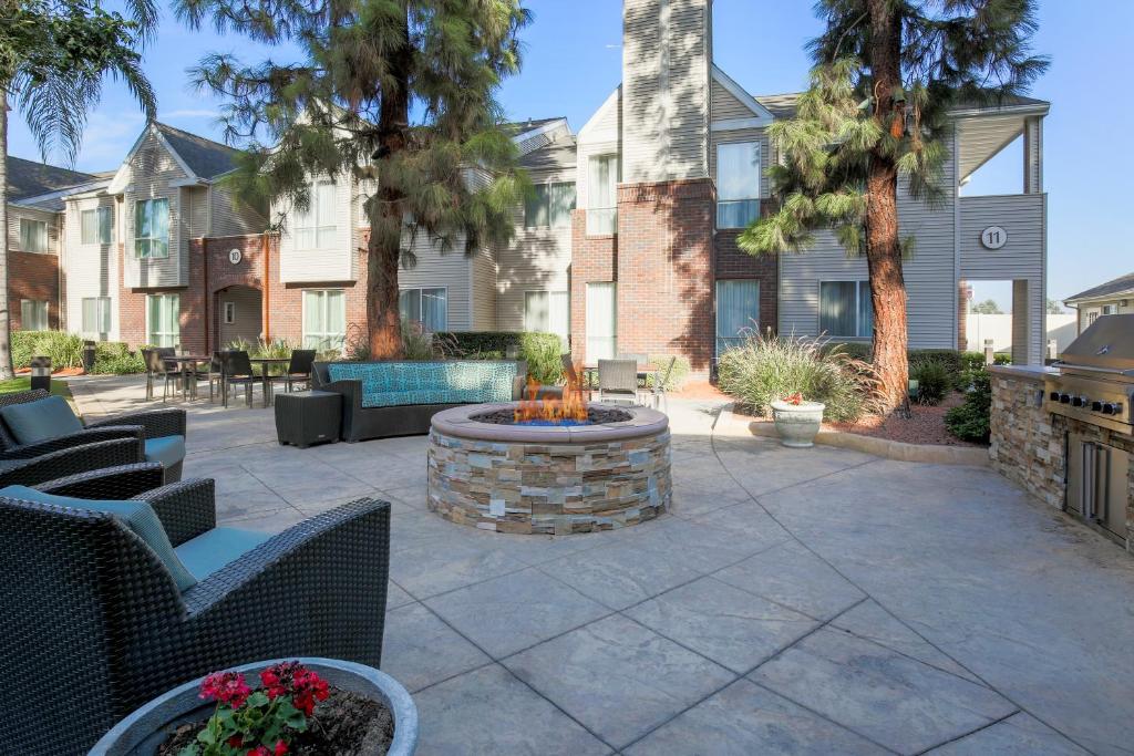 Residence Inn Bakersfield - image 5