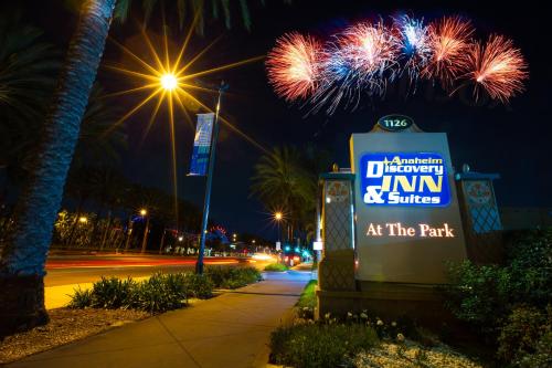 Anaheim Discovery Inn and Suites - main image