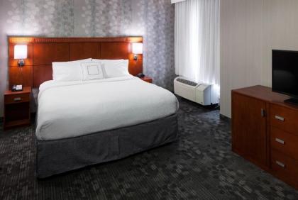 Courtyard by Marriott Santa Clarita Valencia - image 3