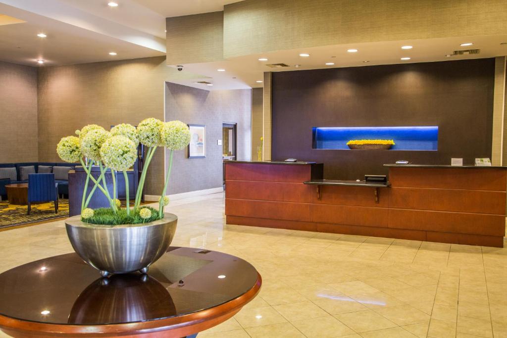 Courtyard by Marriott Los Angeles Pasadena/Monrovia - image 3