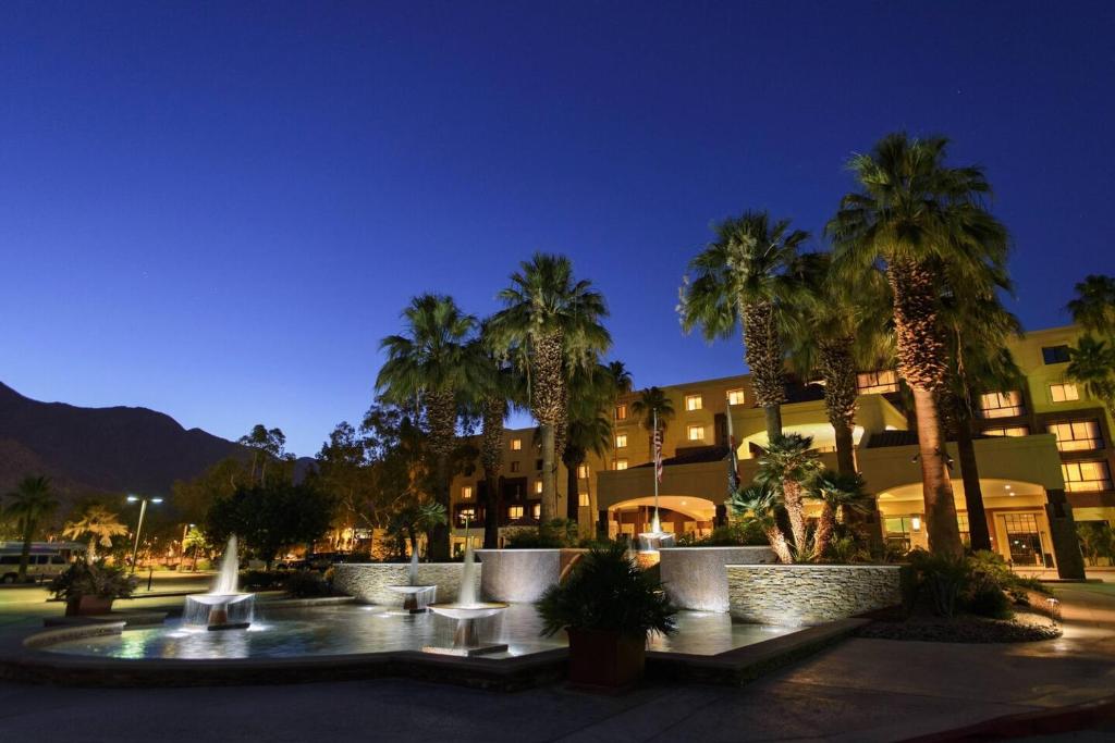 Renaissance Palm Springs Hotel - image 2