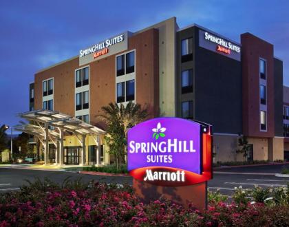 SpringHill Suites Irvine John Wayne Airport / Orange County - image 2