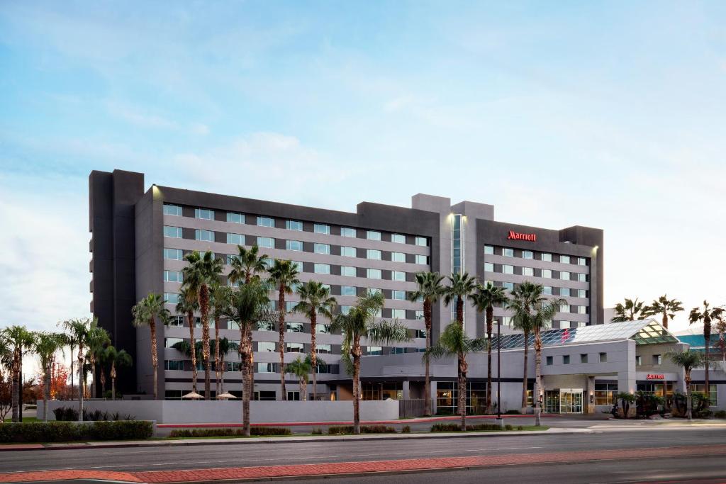 Bakersfield Marriott at the Convention Center - main image