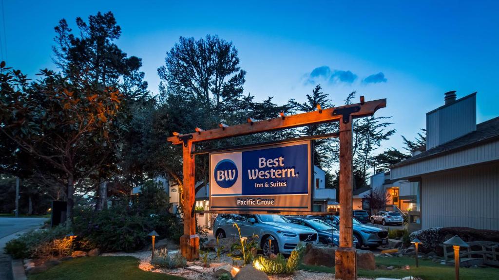 Best Western The Inn & Suites Pacific Grove - main image