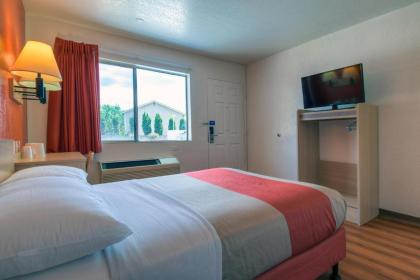 Motel 6-Stanton CA - image 4