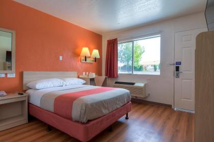 Motel 6-Stanton CA - image 5