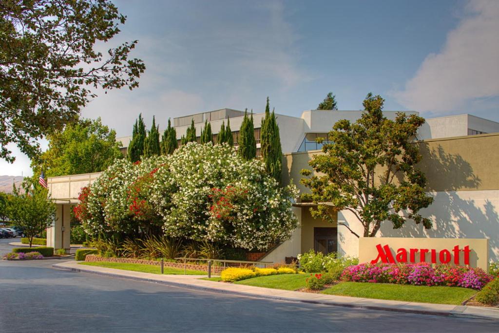 Pleasanton Marriott - main image