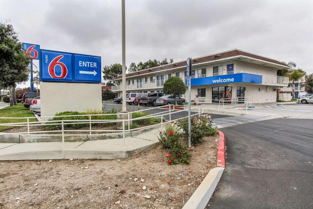 Motel 6-Salinas CA - South - Monterey Area - main image