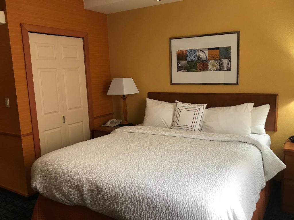 Fairfield Inn and Suites Sacramento Airport Natomas - main image