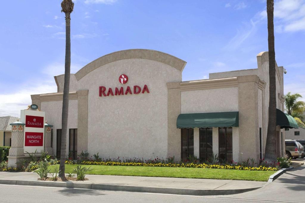 Ramada by Wyndham Anaheim Maingate North - main image