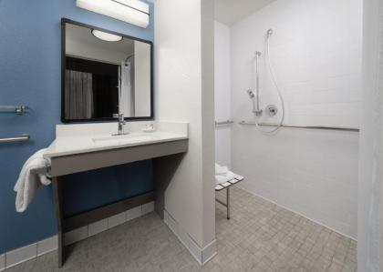 Residence Inn by Marriott Anaheim Resort Area/Garden Grove - image 2