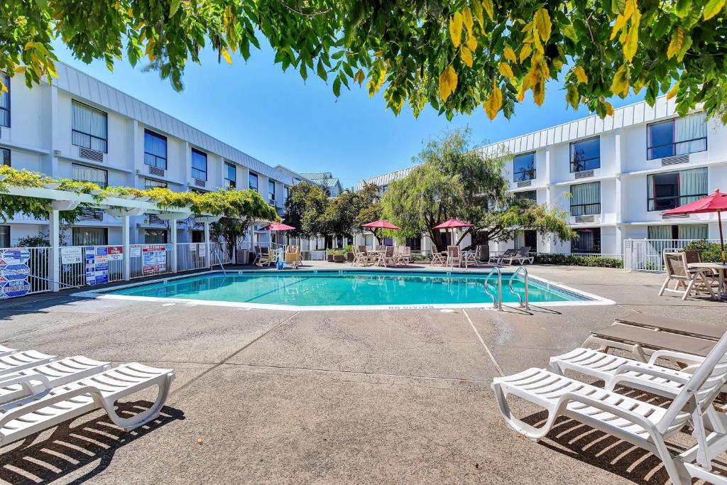 Motel 6-Belmont CA - San Francisco - Redwood City - main image