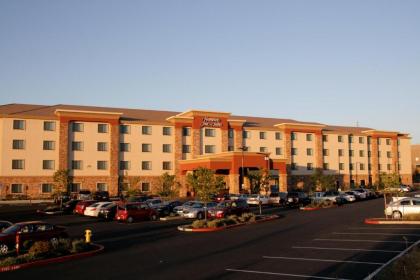 Hampton Inn & Suites Folsom - image 2