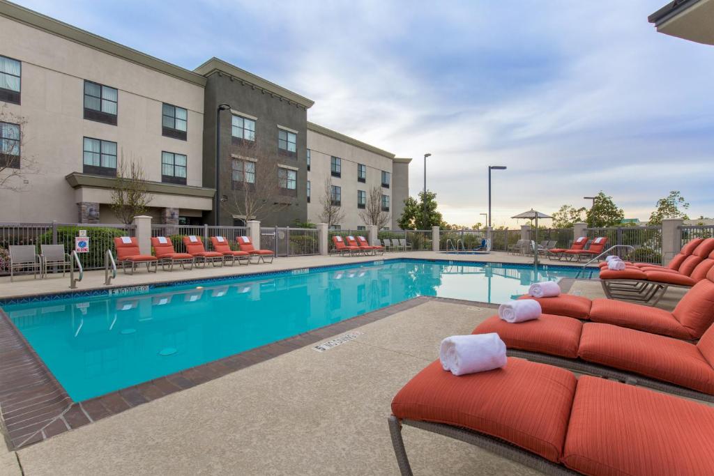 Hampton Inn & Suites San Diego-Poway - main image