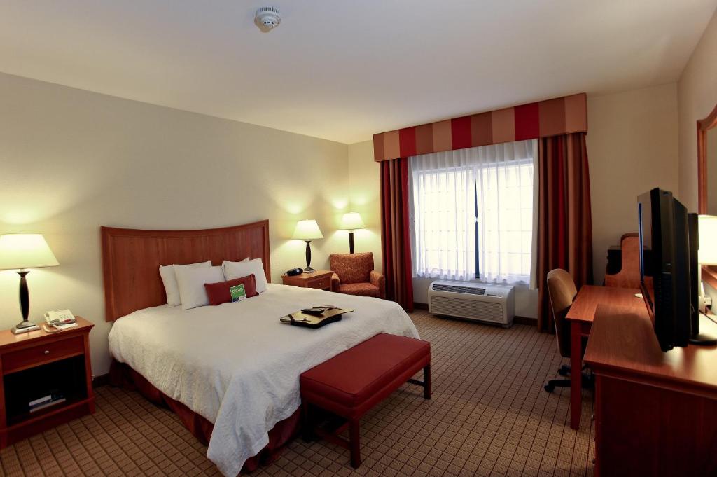 Hampton Inn Norco/Corona - image 3