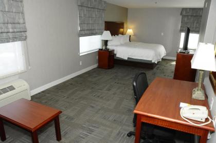 Hampton Inn & Suites Redding - image 3