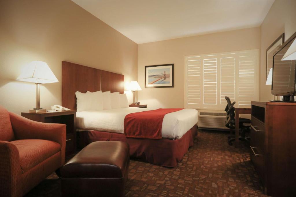 Best Western Lanai Garden Inn & Suites - image 4