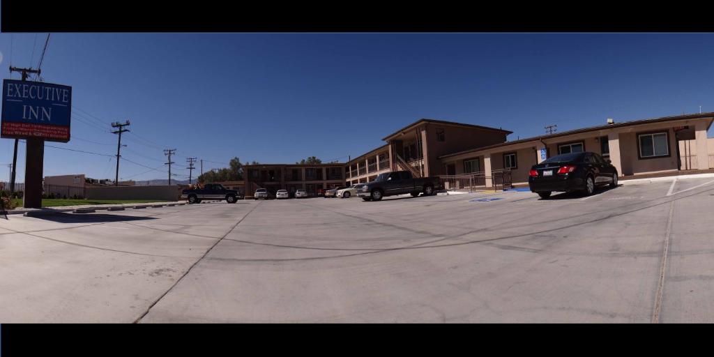 Executive Inn Mojave - main image