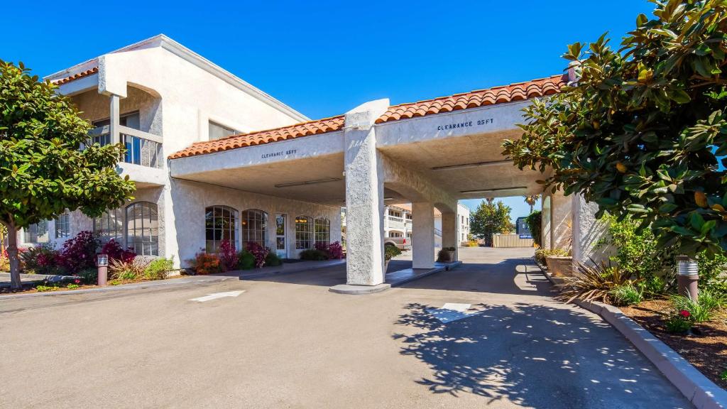 SureStay Hotel by Best Western Camarillo - main image