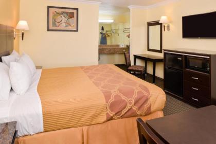 Americas Best Value Inn-Rialto - image 4