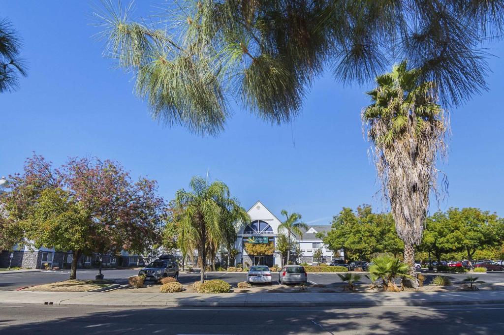 Quality Inn Fresno Airport - main image