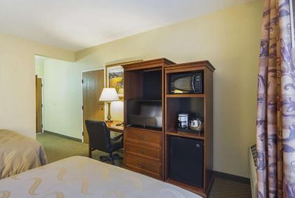 Quality Inn Fresno Airport - image 5