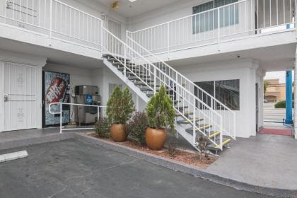 Motel 6-Norwalk CA - image 4